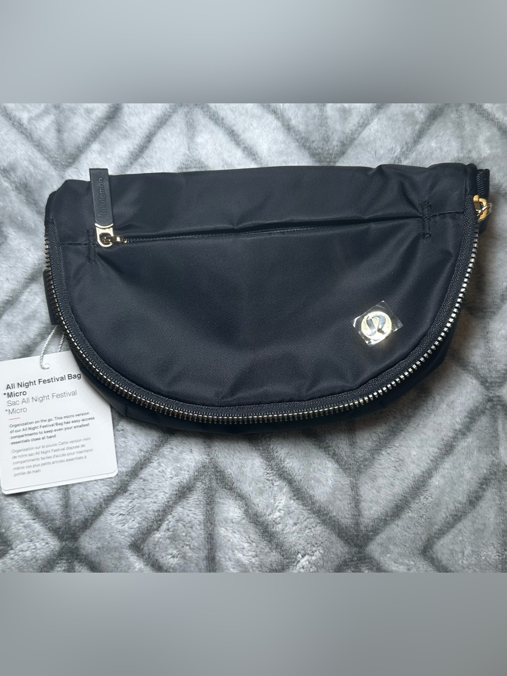 Compact 1L Midnight Black 🖤🖤 colored half moon sling crossbody bag